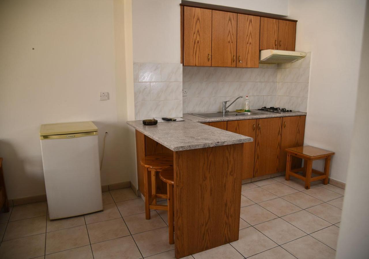 Elysso Apartments Larnaca Dış mekan fotoğraf